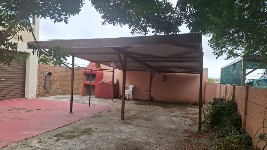 5 Bedroom Property for Sale in Witsand Western Cape